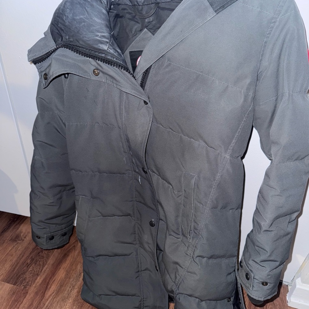Women's Gray Puffer Jacket canada goose used